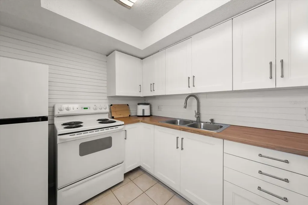 948 Virginia Street Dunedin FL 34698