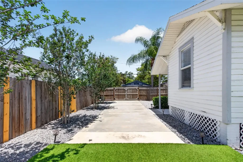 839 E Lime Street Lakeland FL 33801