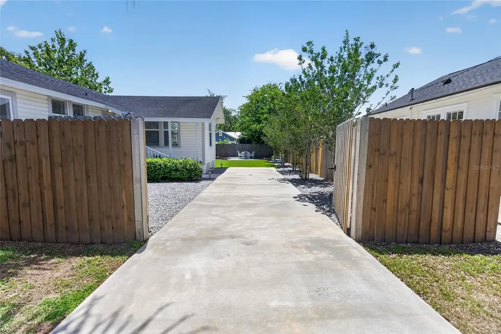 839 E Lime Street Lakeland FL 33801