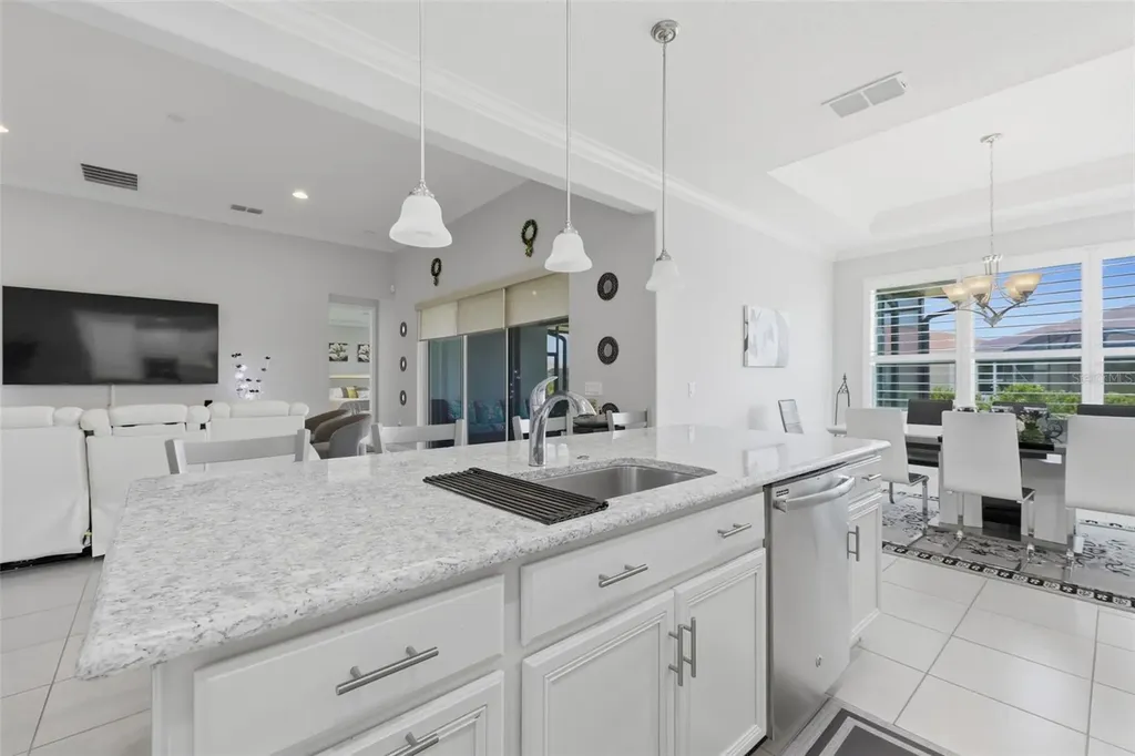 454 Colony Orchard Court Kissimmee FL 34759