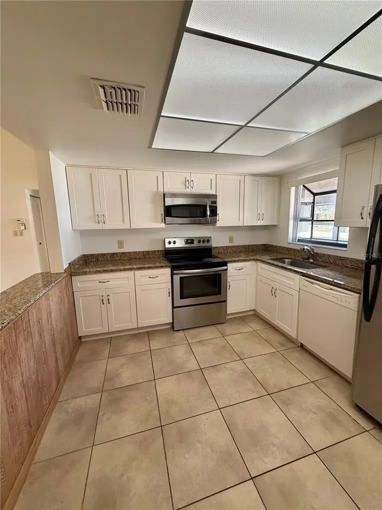 5120 Lazy Lake Circle Orlando FL 32821