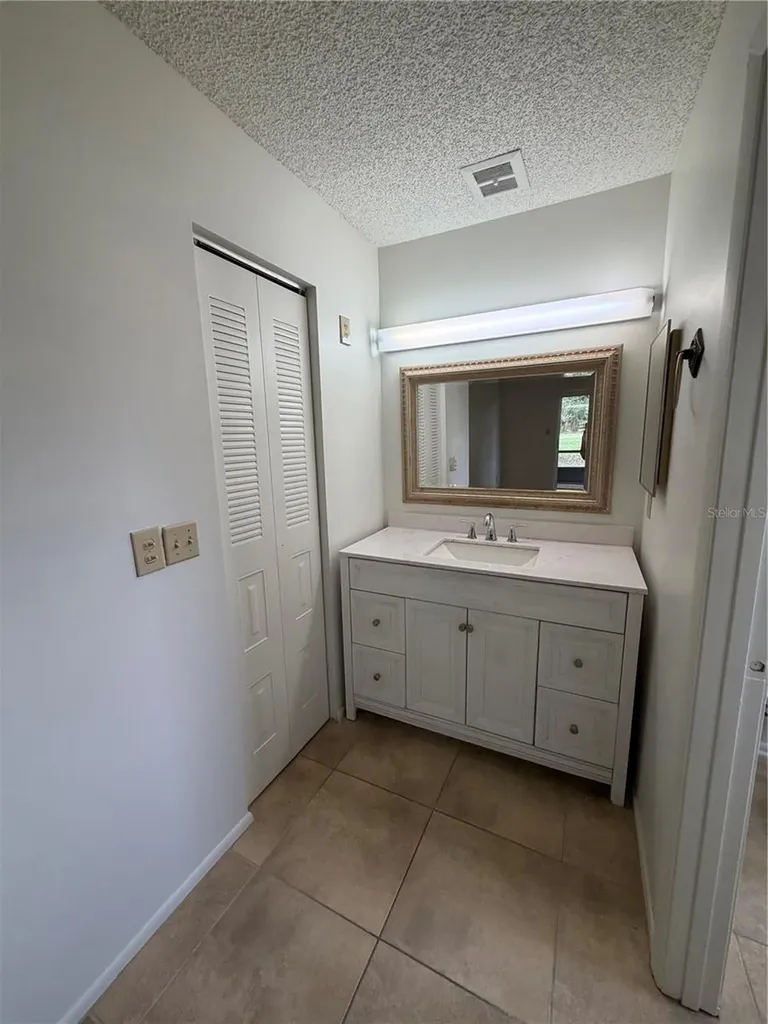 5120 Lazy Lake Circle Orlando FL 32821