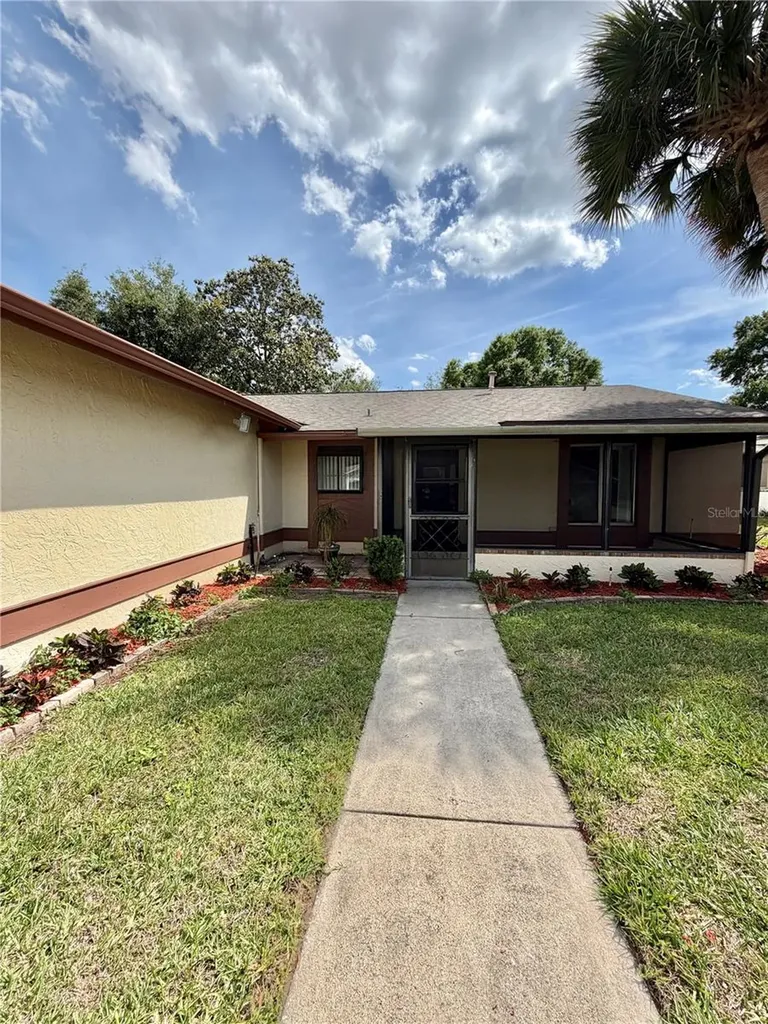 5120 Lazy Lake Circle Orlando FL 32821