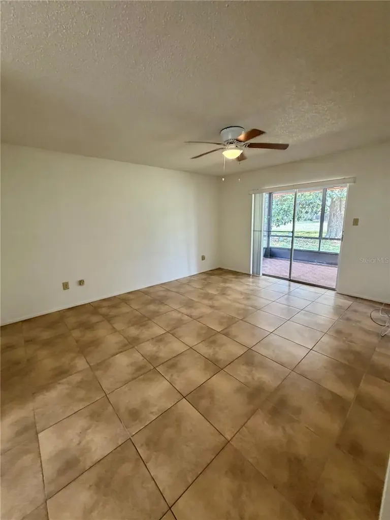 5120 Lazy Lake Circle Orlando FL 32821