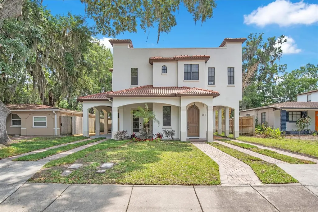 136 E Esther Street Orlando FL 32806