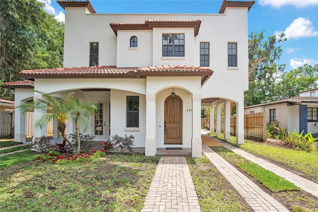 136 E Esther Street Orlando FL 32806