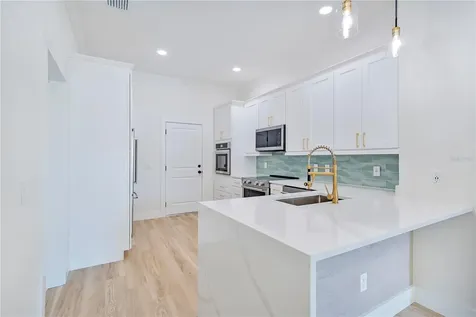 136 E Esther Street Orlando FL 32806