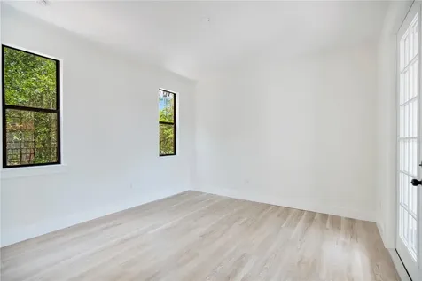 136 E Esther Street Orlando FL 32806