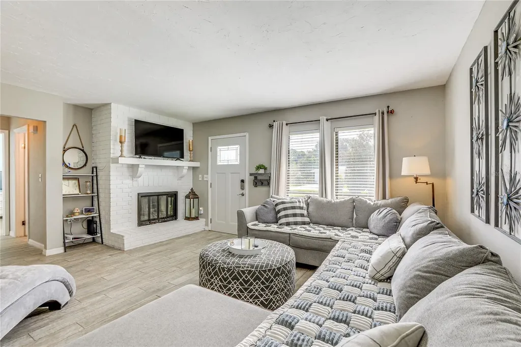 2110 Heasley Road Englewood FL 34223