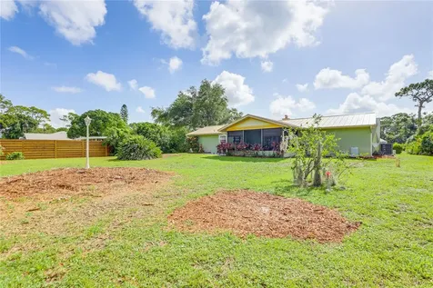 2110 Heasley Road Englewood FL 34223