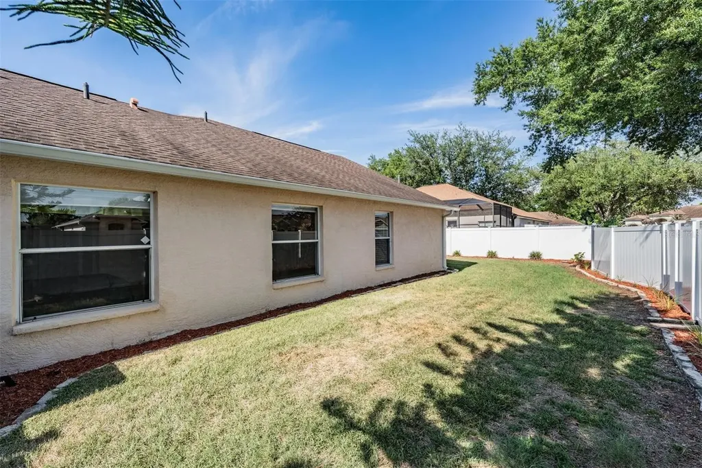 1821 Palm Ridge Place Valrico FL 33594