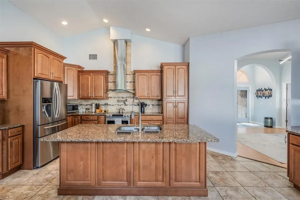 1821 Palm Ridge Place Valrico FL 33594