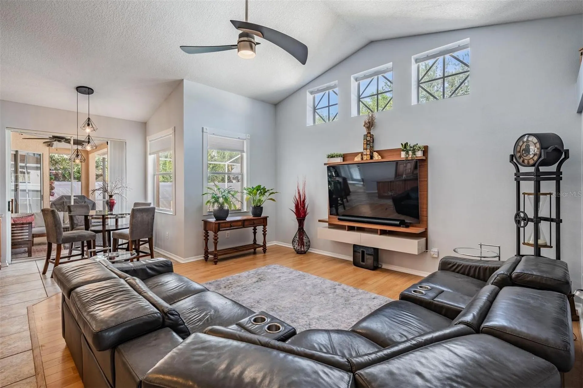 1821 Palm Ridge Place Valrico FL 33594