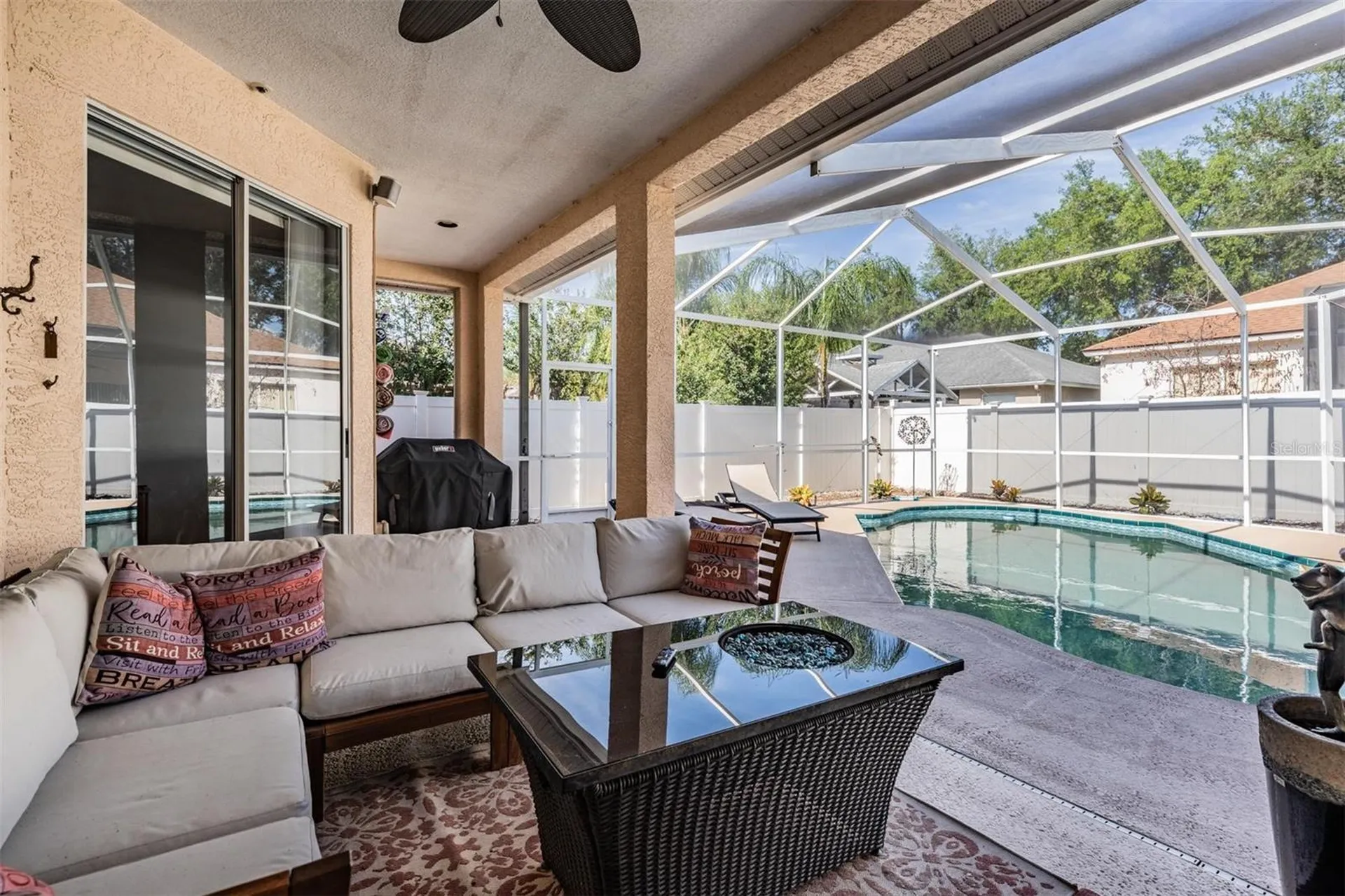 1821 Palm Ridge Place Valrico FL 33594