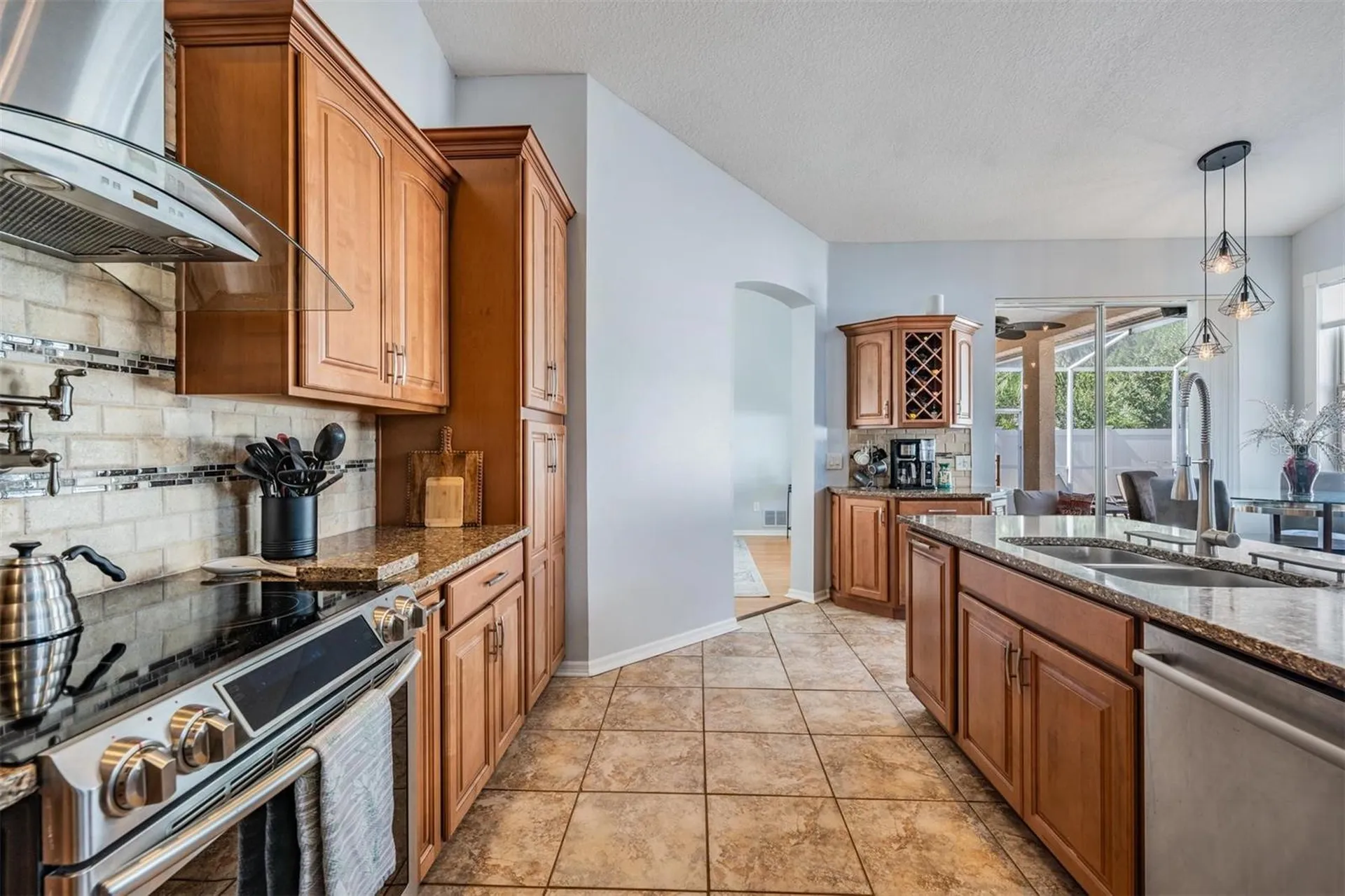 1821 Palm Ridge Place Valrico FL 33594