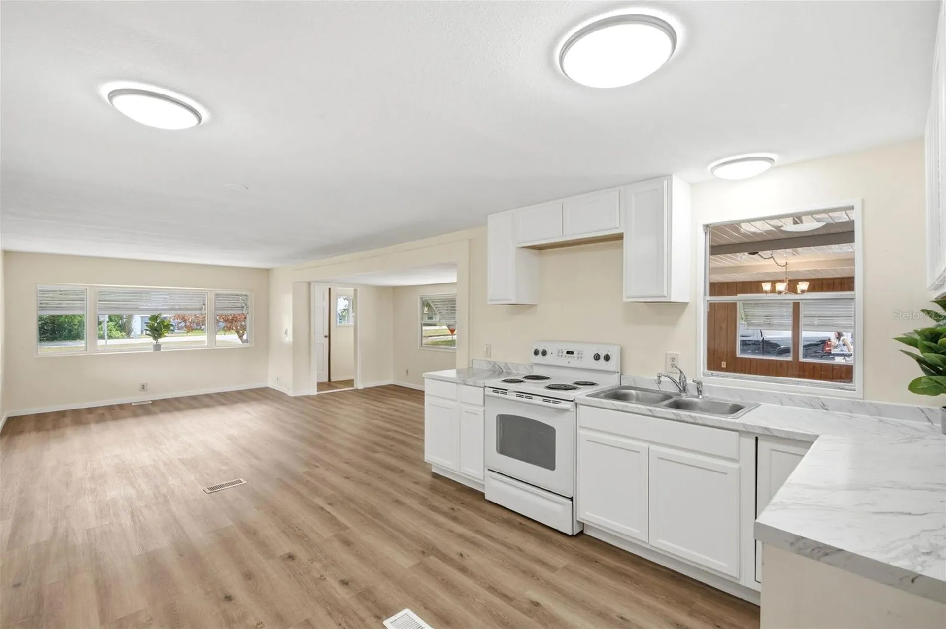 14742 Mandarin Street Tavares FL 32778