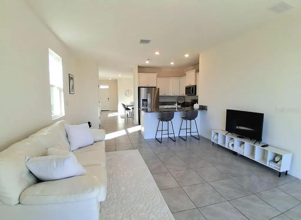 8072 Penrose Place Wildwood FL 34785