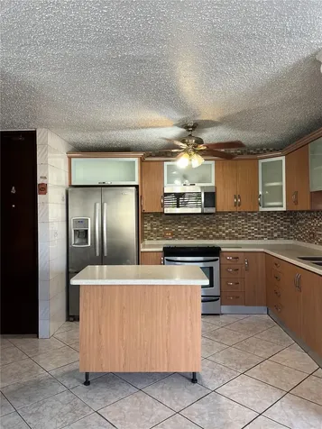 Sb 30 La Mansion Catano PR 00962