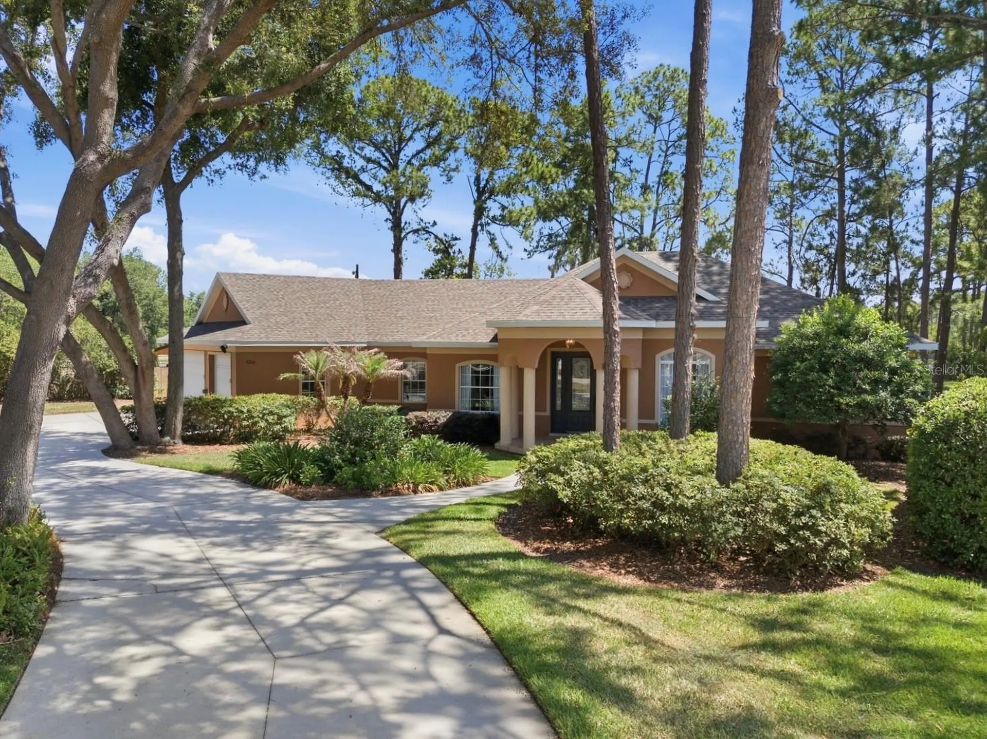 1064 Ceasars Court Mount Dora FL 32757