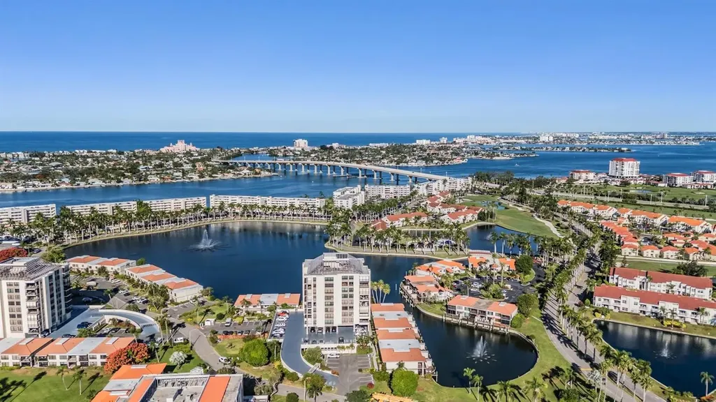 6294 Bahia Del Mar Circle St Petersburg FL 33715
