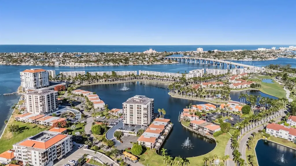 6294 Bahia Del Mar Circle St Petersburg FL 33715