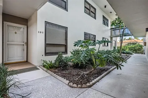 6294 Bahia Del Mar Circle St Petersburg FL 33715