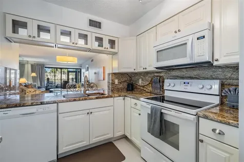 6294 Bahia Del Mar Circle St Petersburg FL 33715
