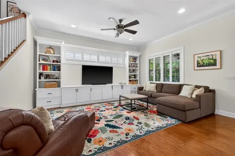 2812 W Paxton Avenue Tampa FL 33611