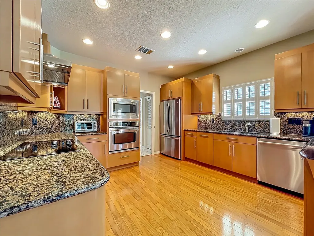 2470 Sweetwater Country Club Drive Apopka FL 32712