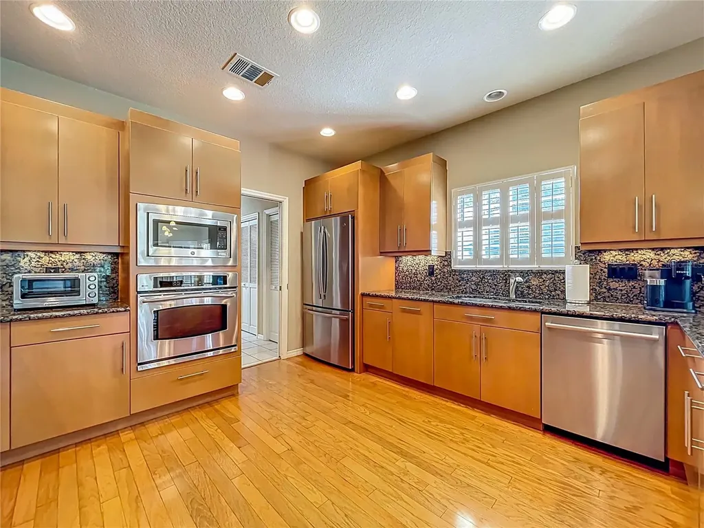 2470 Sweetwater Country Club Drive Apopka FL 32712