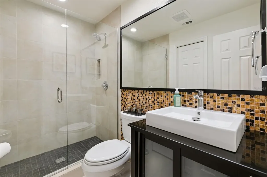 2470 Sweetwater Country Club Drive Apopka FL 32712