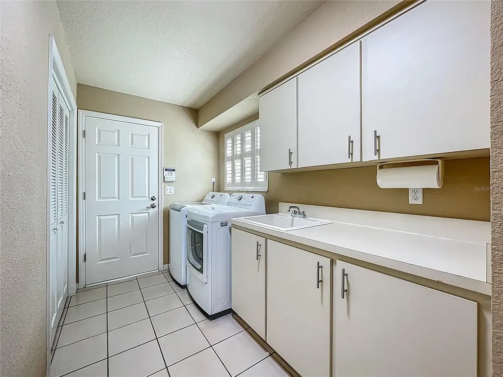 2470 Sweetwater Country Club Drive Apopka FL 32712