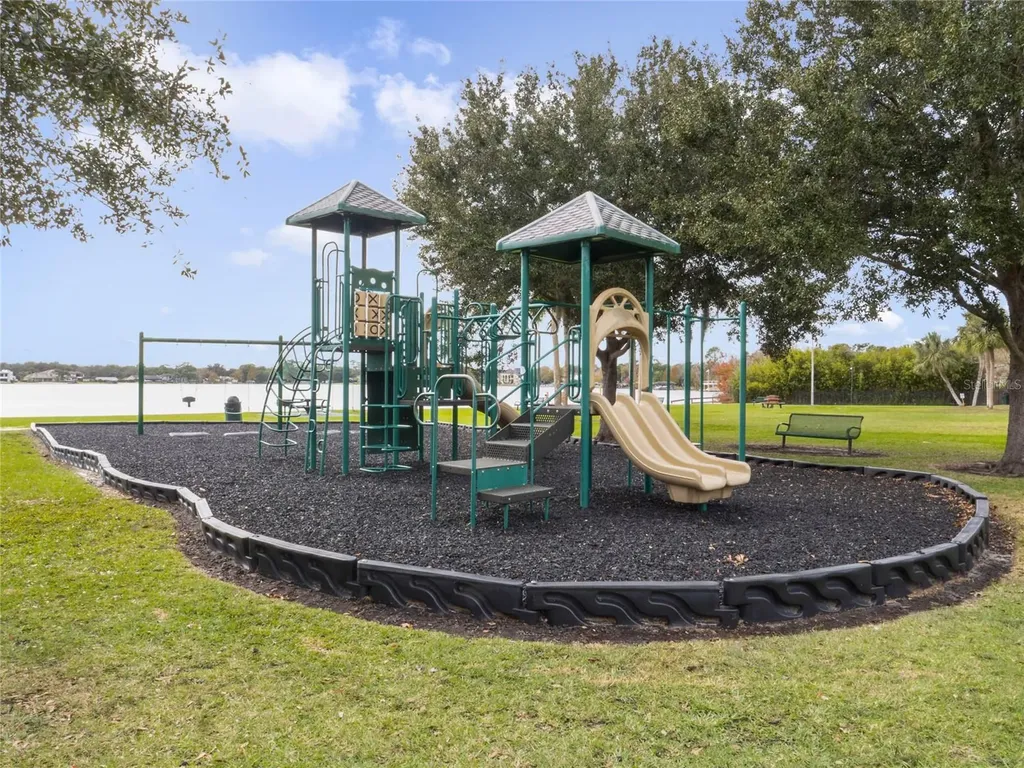 2470 Sweetwater Country Club Drive Apopka FL 32712