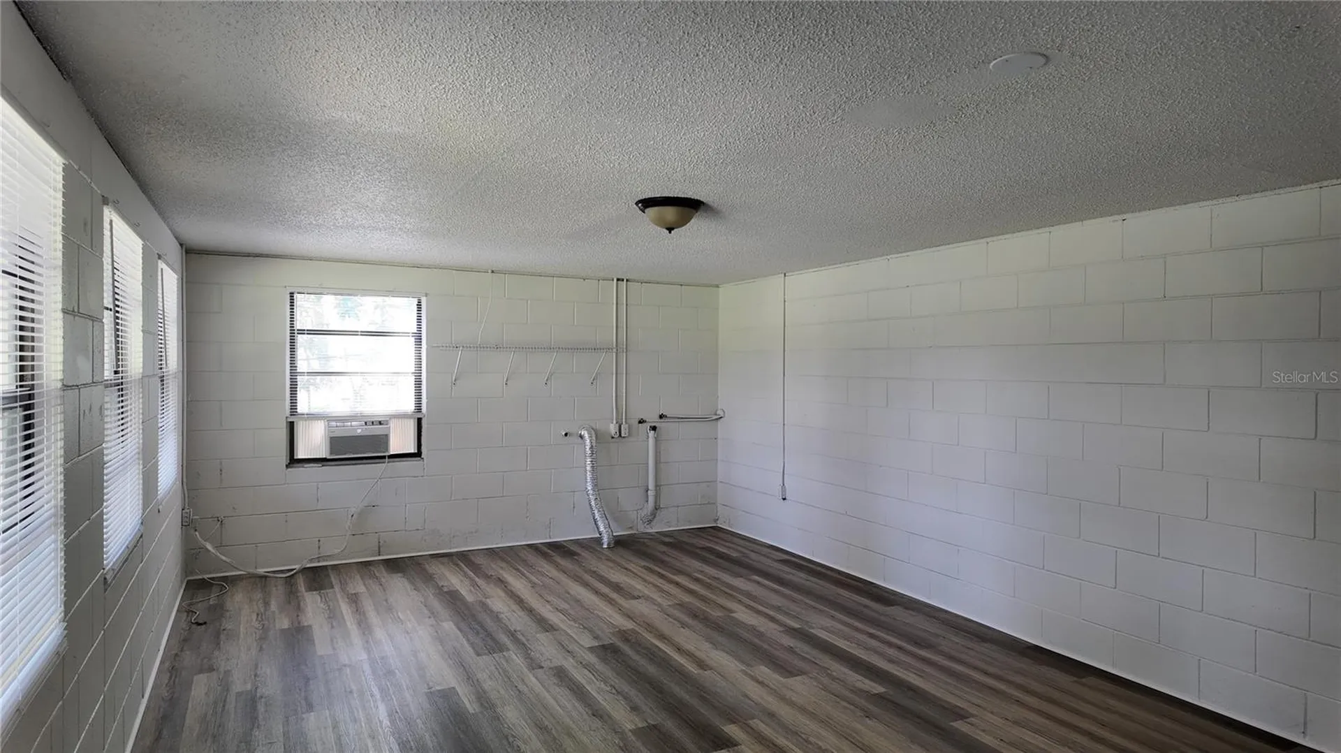 409 S Dixie Avenue Fruitland Park FL 34731