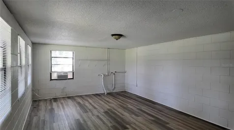 409 S Dixie Avenue Fruitland Park FL 34731