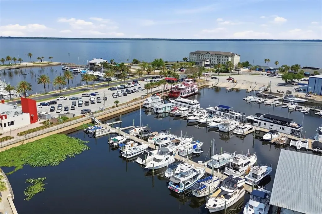 684 Crows Bluff Lane Sanford FL 32773