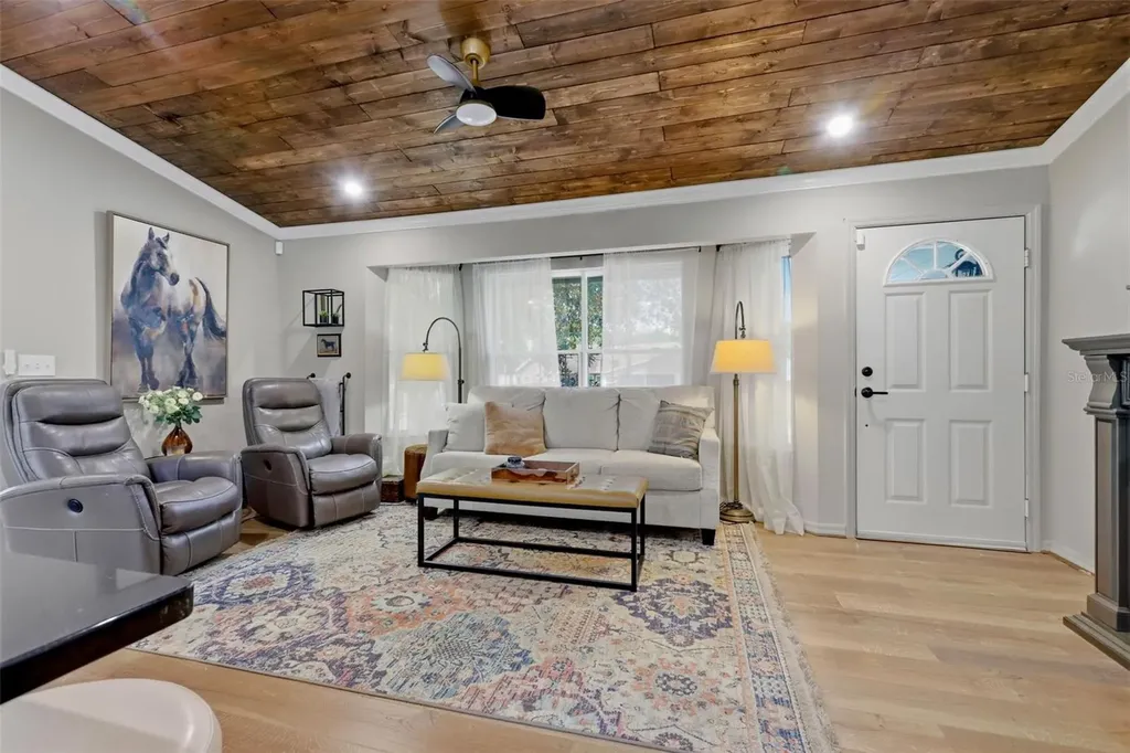 684 Crows Bluff Lane Sanford FL 32773