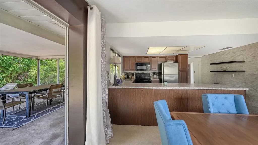 2436 Breakwater Circle Sarasota FL 34231