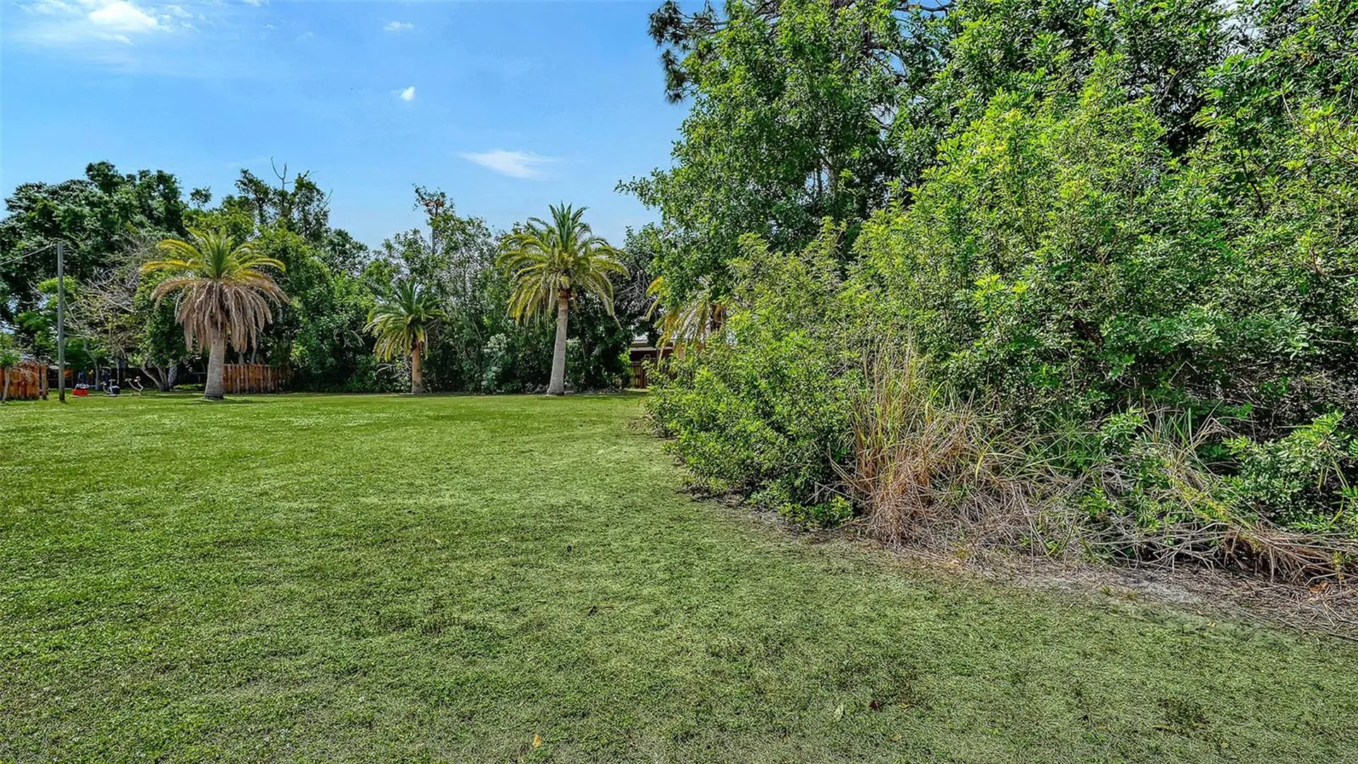 2436 Breakwater Circle Sarasota FL 34231