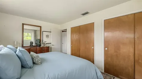 2436 Breakwater Circle Sarasota FL 34231