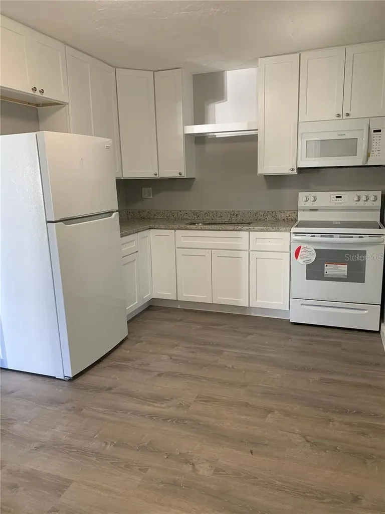 832 20th Avenue S St Petersburg FL 33705