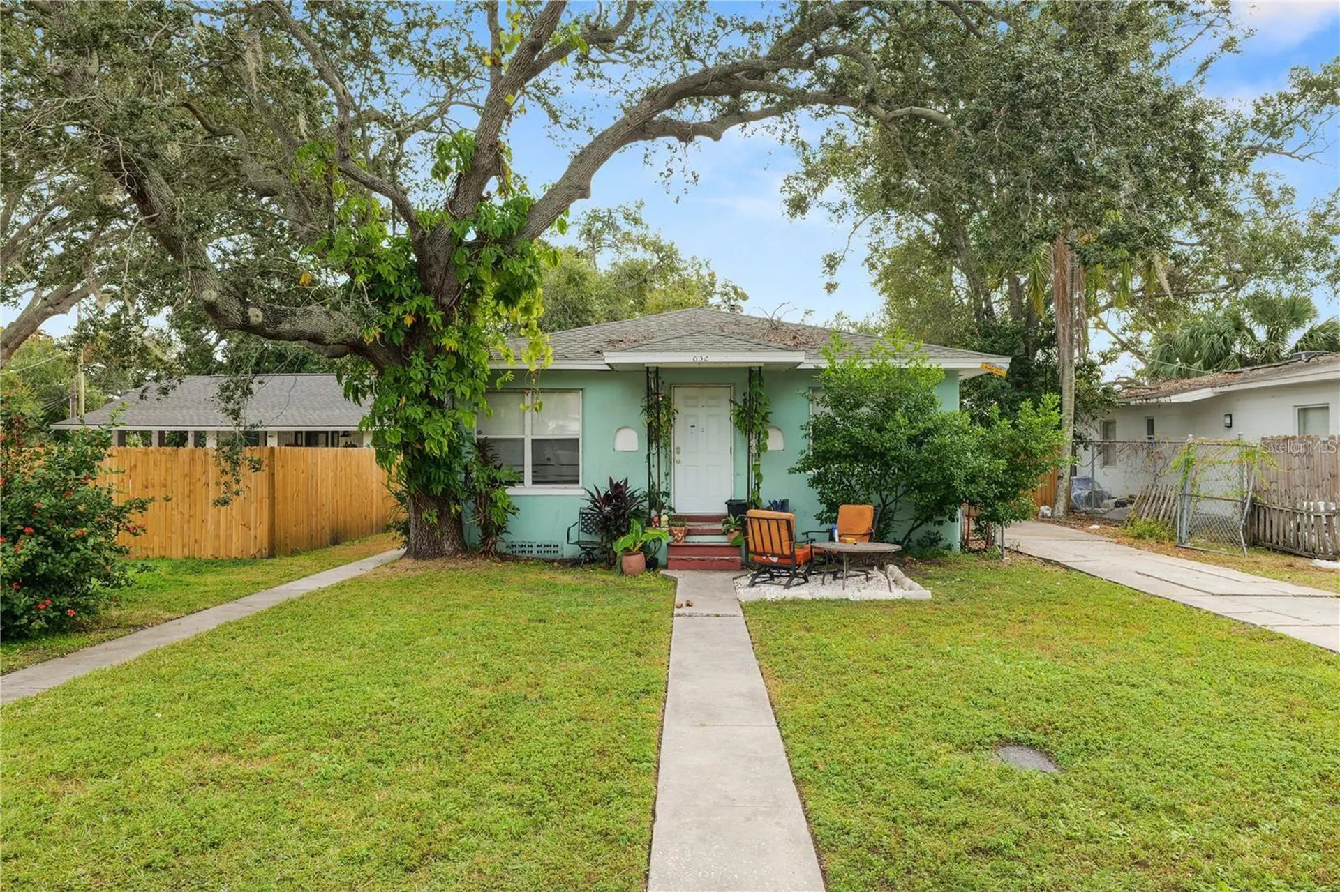 832 20th Avenue S St Petersburg FL 33705