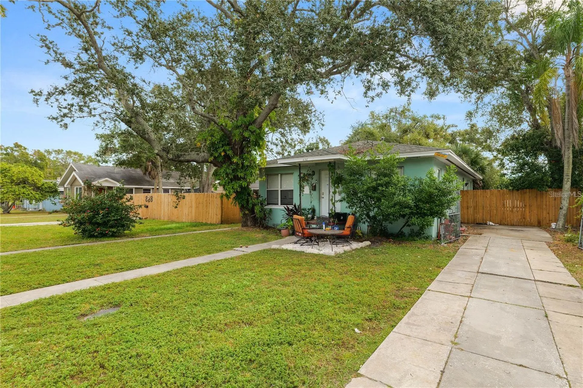 832 20th Avenue S St Petersburg FL 33705