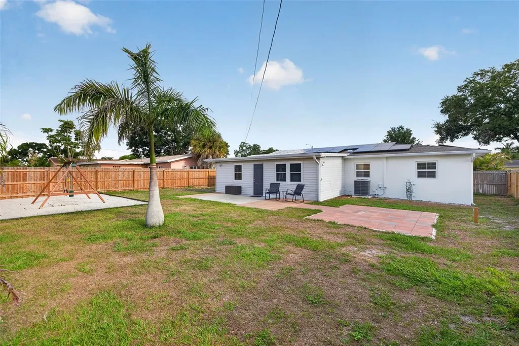 6740 31st Avenue N St Petersburg FL 33710