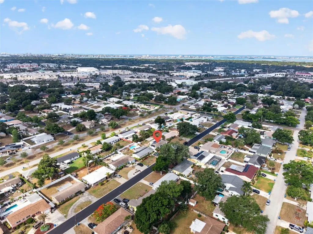 6740 31st Avenue N St Petersburg FL 33710
