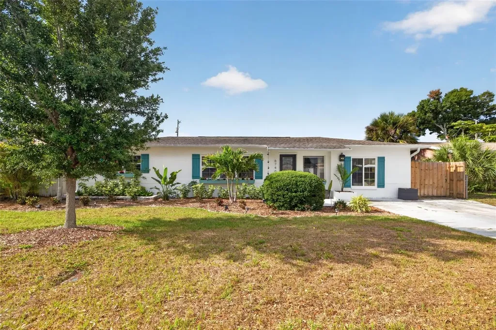 6740 31st Avenue N St Petersburg FL 33710