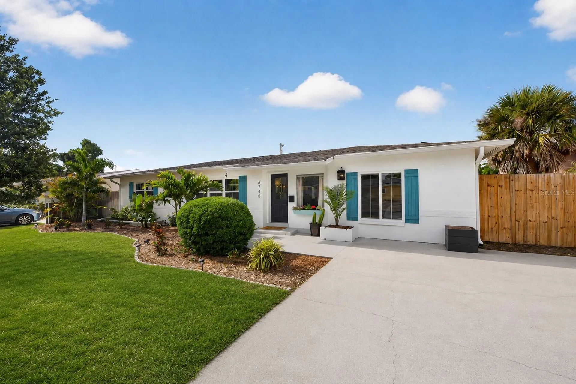 6740 31st Avenue N St Petersburg FL 33710