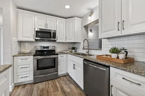 6740 31st Avenue N St Petersburg FL 33710