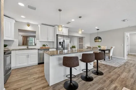 6740 31st Avenue N St Petersburg FL 33710