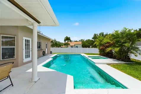 14263 Sunshine Court Largo FL 33774